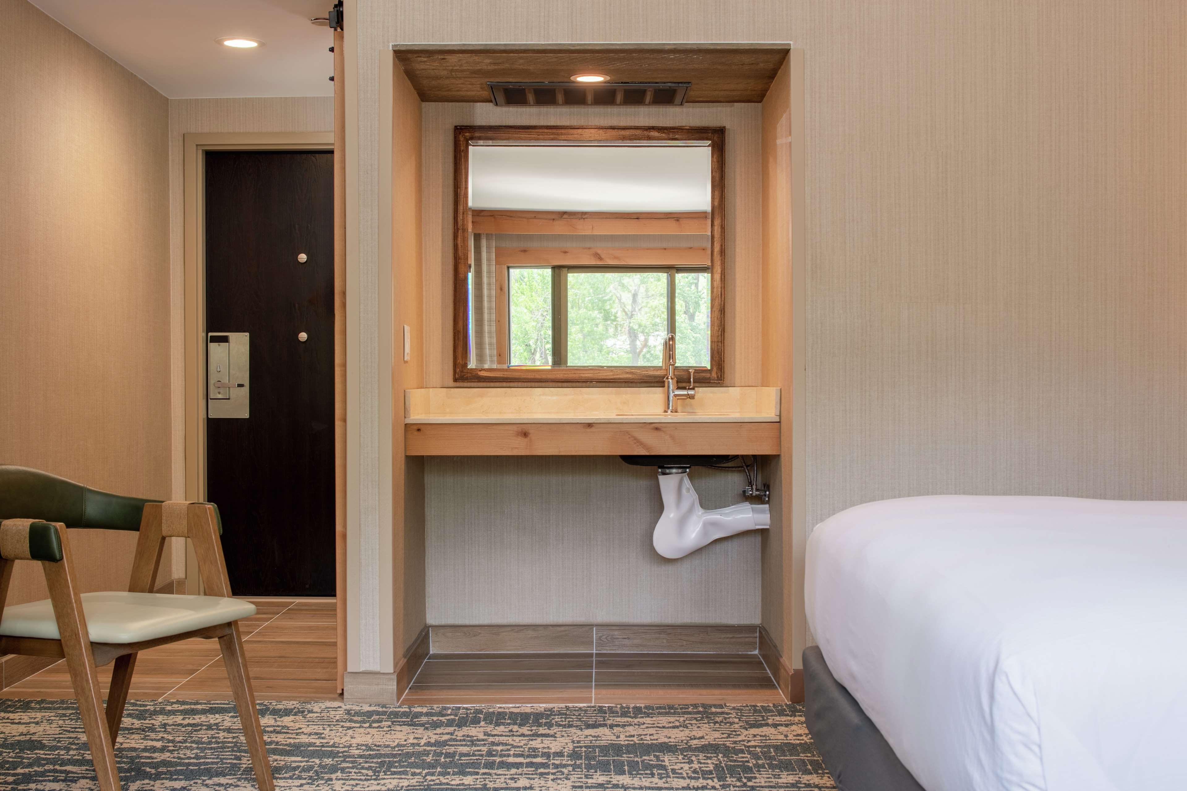 Doubletree By Hilton Missoula Edgewater Hotel Eksteriør billede